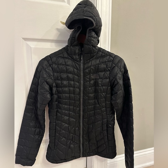 The North Face Jackets & Blazers - THE NORTH FACE Women's Thermoball Eco Hoodie Women’s XS Black
